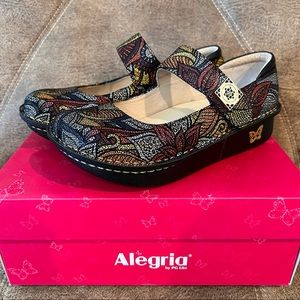 Alegria Fall Dahlia Shoes
